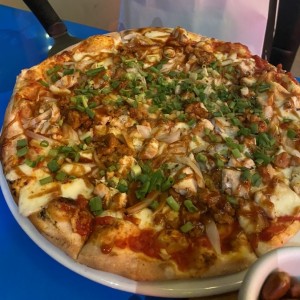 Pizzas Especiales - Pollo BBQ