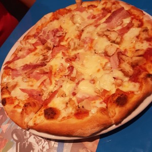 Pizza Toscano