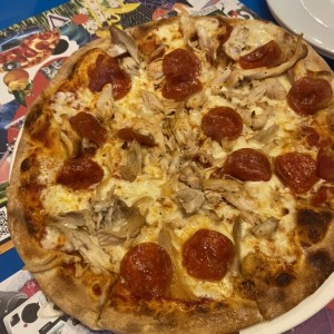 Pizzas Especiales - Pollo Rostizado pepperoni