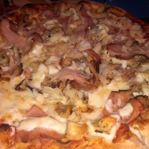 Pizzas Especiales - Pollo toscano