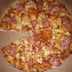 Pizza hawaiana familiar