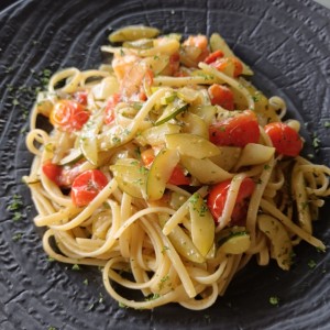 Linguini con zuchini y Camarones al óleo 