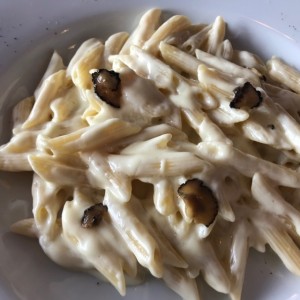 Penne Tre Formaggi con Tartufo