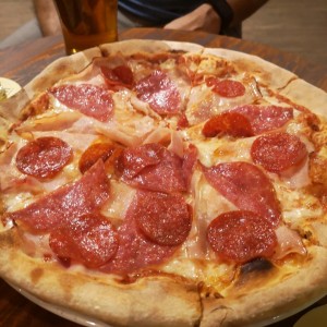 Pizza rana dorada