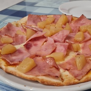 Pizza Hawaiana