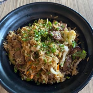 arroz con carne y vegatales