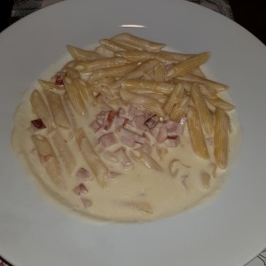 penne en salsa alfredo