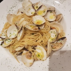 a la vongole