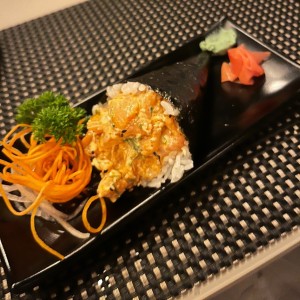 Temaki - spicy salmon