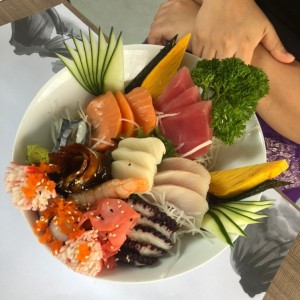 Ato shirashi sushi