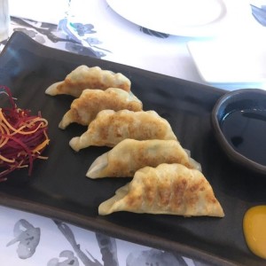 Entradas/Carpaccio - Gyoza (5 unidades)