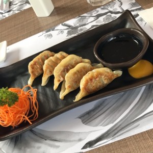 Entradas/Carpaccio - Gyoza (5 unidades)