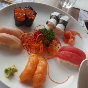 Sushi Mixto