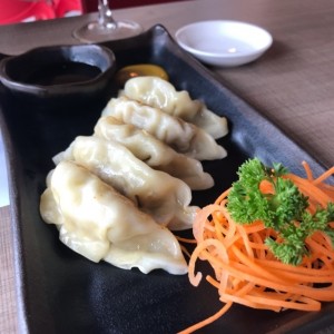 Entradas/Carpaccio - Gyoza (5 unidades)