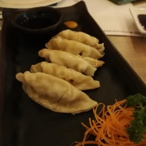 ENTRADAS/CARPACCIO - Gyoza (5 unidades)