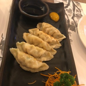 Entradas/Carpaccio - Gyoza (5 unidades)