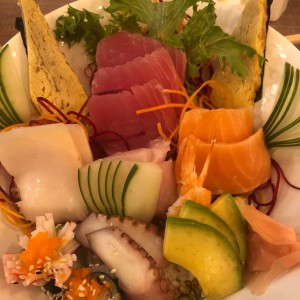 Chirashi Sushi