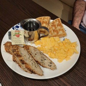 Desayunos - Moccas Breakfast sin tocino