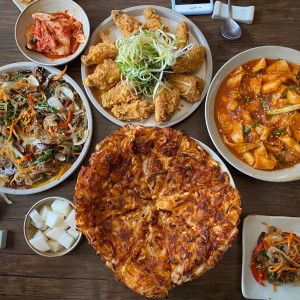 japchae, padak, kimchijeon, tteokbokki