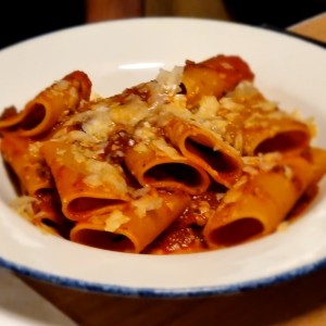 Pastas - Paccheri Alla Bolognesa