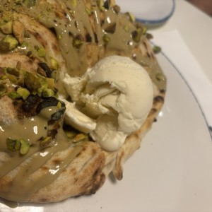 Calzone Relleno de Nutella, Pistacho y Helado 🤭😋