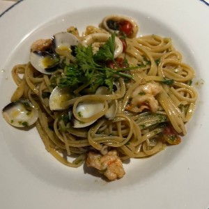 Fetuccini Aglio, Olio E Gamberetti