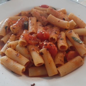 Rigatoni  Pomodoro