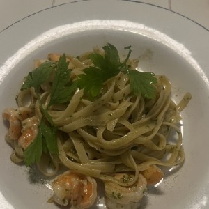 Fetuccini Aglio, Olio E Gamberetti