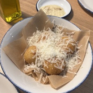 Arancini Cacio e Pepe