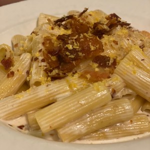 Rigatoni Ni Carbonara Ni Alfredo