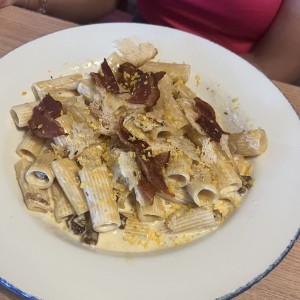 Rigatoni Ni Carbonara Ni Alfredo