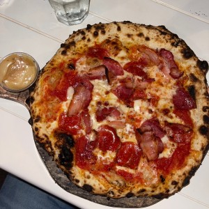 Piezas Tradicionales - Pizza Carnivor