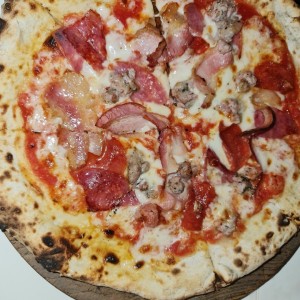 Piezas Tradicionales - Pizza Carnivor