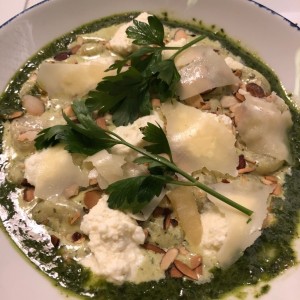 Gnocchi al pesto rustico