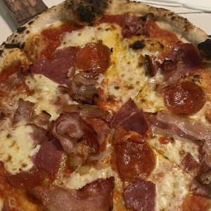 Piezas Tradicionales - Pizza Carnivor