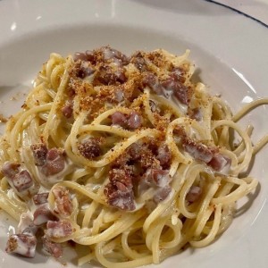 Spaghetti Alfredo e Prosciutto