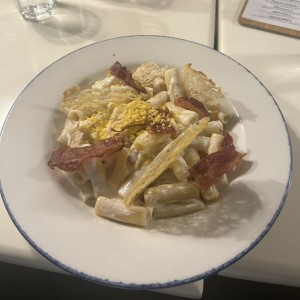 Rigatoni Ni Carbonara Ni Alfredo