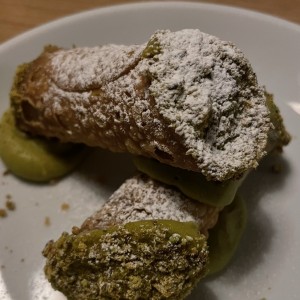 Cannoli pistacho 