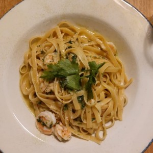 Fetuccini Aglio, Olio E Gamberetti