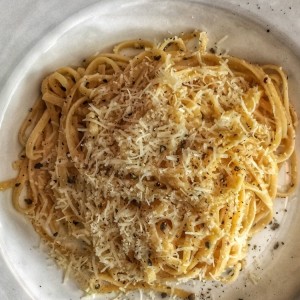 Spaghetti Caccio e Pepe