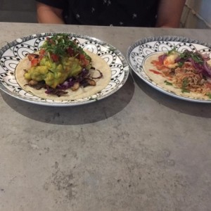 Tacos de pollo y vegetales