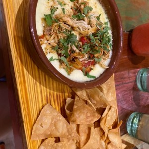 queso fundido con pollo