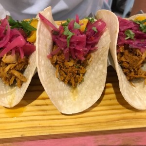 tacos Juana Pibil