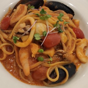 linguinni fruto del mar 