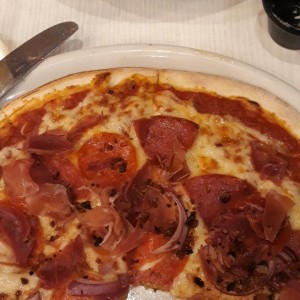 Pizza 4 carnes