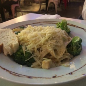 pasta con pollo