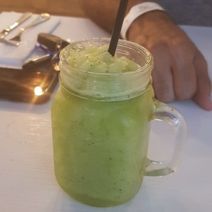 limonada con hierbabuena