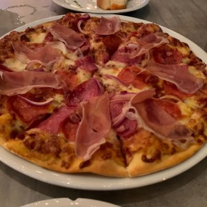 Pizza 4 carnes 