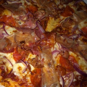 pizza cuatro carnes