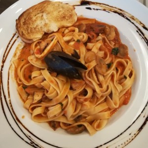 Pasta Aglio Rosso